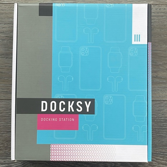 DOCKSY Apple DockStation-White-3x Charge- Phone 📱 Wireless Earbuds, Smart Watch - Picture 1 of 11